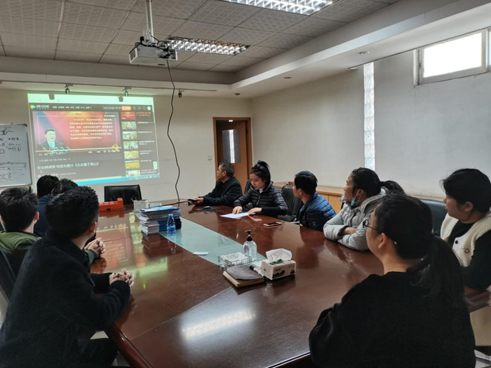 開(kāi)展消防演練，提高全員應(yīng)急能力